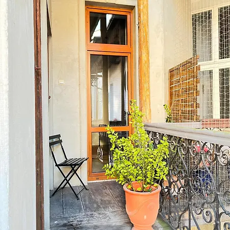 Elegant And Cozy With Balcony, In The Heart Of Krakow