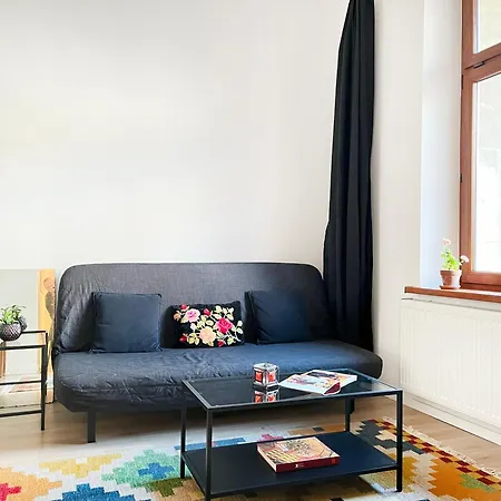 Apartment Elegant And Cozy With Balcony, In The Heart Of *